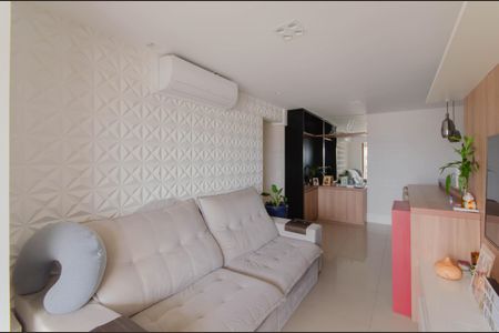 Apartamento à venda com 72m², 2 quartos e 1 vagaSala