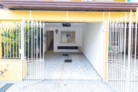 Casa para alugar com 90m², 2 quartos e 1 vagaFachada