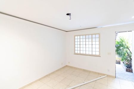 Sala de casa para alugar com 2 quartos, 90m² em Campo Grande, Rio de Janeiro
