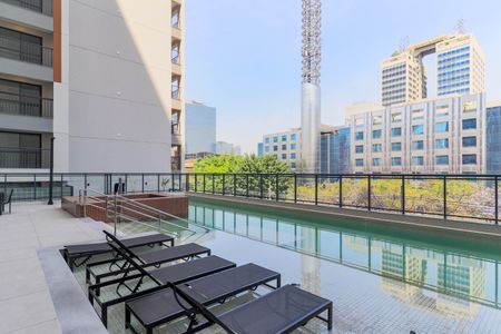 Studio à venda com 24m², 1 quarto e sem vagaÁrea comum - Piscina