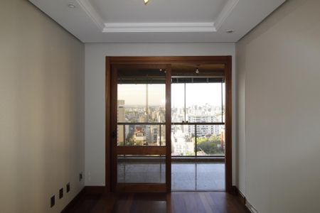 Apartamento à venda com 211m², 6 quartos e 3 vagasEscritório