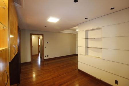Apartamento à venda com 211m², 6 quartos e 3 vagasSala de Jantar