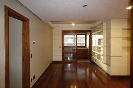 Apartamento à venda com 211m², 6 quartos e 3 vagasSala de Jantar