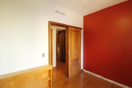 Apartamento à venda com 211m², 6 quartos e 3 vagasQuarto 3