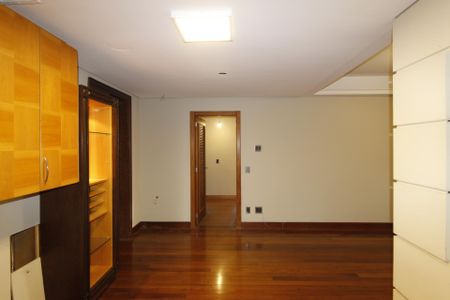 Apartamento à venda com 211m², 6 quartos e 3 vagasSala de Jantar