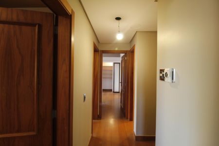 Apartamento à venda com 211m², 6 quartos e 3 vagasCorredor