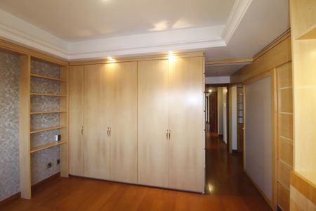 Apartamento à venda com 211m², 6 quartos e 3 vagasSuíte 1