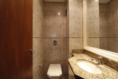 Apartamento à venda com 211m², 6 quartos e 3 vagasLavabo