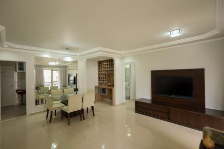 Apartamento para alugar com 104m², 3 quartos e 2 vagasSala