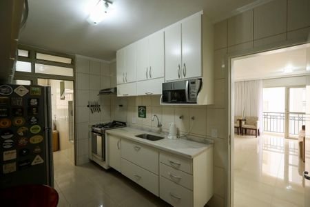 Apartamento para alugar com 104m², 3 quartos e 2 vagasCozinha