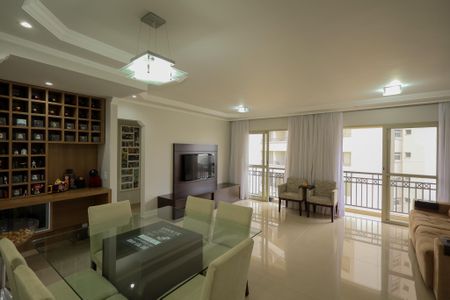 Apartamento para alugar com 104m², 3 quartos e 2 vagasSala