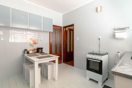 Casa para alugar com 250m², 3 quartos e 2 vagasCozinha