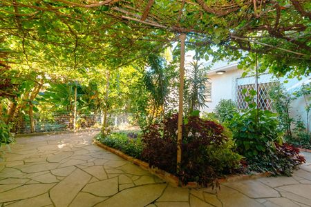 Casa para alugar com 250m², 3 quartos e 2 vagasÁrea Externa