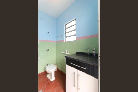 Casa à venda com 400m², 5 quartos e 3 vagasBanheiro de Serviço da casa 1