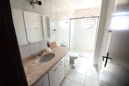 Apartamento à venda com 74m², 2 quartos e 1 vagaBanheiro