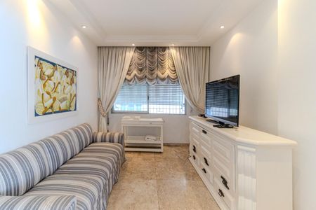 Apartamento para alugar com 265m², 3 quartos e 3 vagas Apartamento para alugar com 265m², 3 quartos e 3 vagasSala de TV