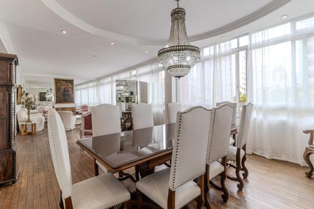 Apartamento para alugar com 265m², 3 quartos e 3 vagas Apartamento para alugar com 265m², 3 quartos e 3 vagasSala