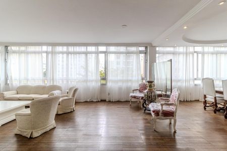 Apartamento para alugar com 265m², 3 quartos e 3 vagas Apartamento para alugar com 265m², 3 quartos e 3 vagasSala