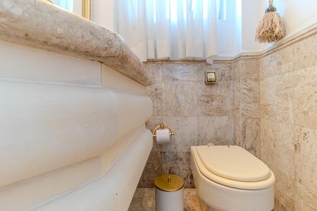 Apartamento para alugar com 265m², 3 quartos e 3 vagas Apartamento para alugar com 265m², 3 quartos e 3 vagasLavabo