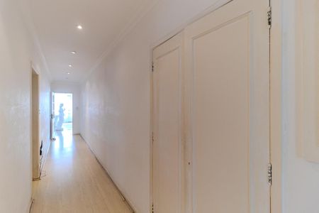 Apartamento para alugar com 265m², 3 quartos e 3 vagas Apartamento para alugar com 265m², 3 quartos e 3 vagasCorredor