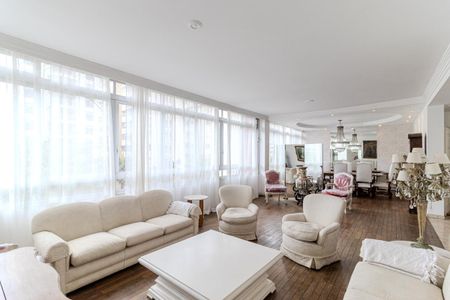 Apartamento para alugar com 265m², 3 quartos e 3 vagas Apartamento para alugar com 265m², 3 quartos e 3 vagasSala
