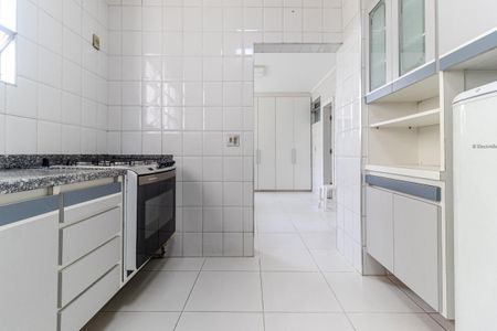 Apartamento para alugar com 265m², 3 quartos e 3 vagas Apartamento para alugar com 265m², 3 quartos e 3 vagasCozinha