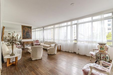 Apartamento para alugar com 265m², 3 quartos e 3 vagas Apartamento para alugar com 265m², 3 quartos e 3 vagasSala