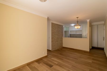 Apartamento à venda com 77m², 2 quartos e 2 vagasSala