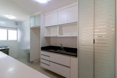 Apartamento à venda com 77m², 2 quartos e 2 vagasCozinha