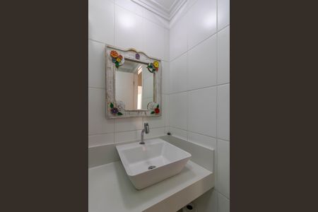 Apartamento à venda com 77m², 2 quartos e 2 vagasBanheiro