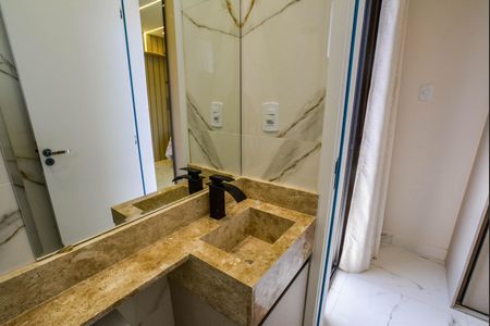 Casa à venda com 220m², 3 quartos e 6 vagasBanheiro da Suíte