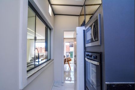 Casa à venda com 220m², 3 quartos e 6 vagasCozinha e Área de Serviço