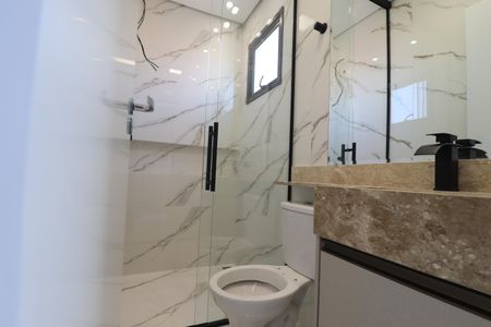 Casa à venda com 150m², 3 quartos e 4 vagasBanheiro quarto 1 suíte