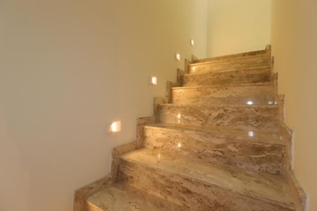 Casa à venda com 150m², 3 quartos e 4 vagasEscada