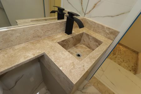 Casa à venda com 150m², 3 quartos e 4 vagasBanheiro Social - Pia