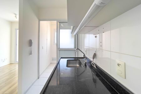 Apartamento à venda com 39m², 1 quarto e 1 vaga Apartamento à venda com 39m², 1 quarto e 1 vagaCozinha e área de serviço