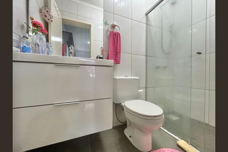 Casa à venda com 150m², 4 quartos e 2 vagasBanheiro da Suíte