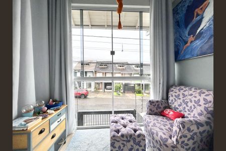 Casa à venda com 150m², 4 quartos e 2 vagasSuíte