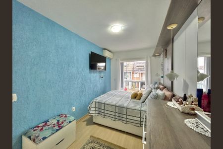 Casa à venda com 150m², 4 quartos e 2 vagasSuíte