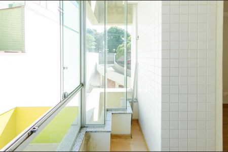 Apartamento à venda com 83m², 3 quartos e 2 vagasQuarto 2