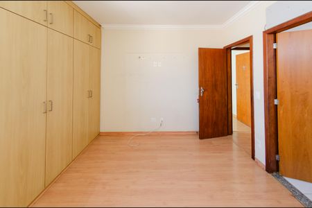 Apartamento à venda com 83m², 3 quartos e 2 vagasSuíte