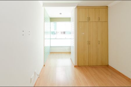 Apartamento à venda com 83m², 3 quartos e 2 vagasQuarto 2