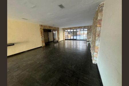 Apartamento à venda com 70m², 2 quartos e sem vagasalão de festas