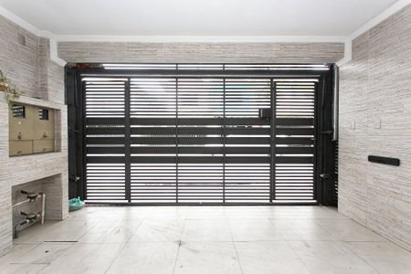 Casa à venda com 165m², 4 quartos e 2 vagasGaragem