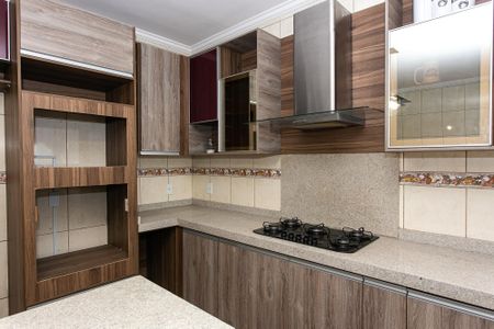 Casa à venda com 165m², 4 quartos e 2 vagasCasa 1 - Cozinha