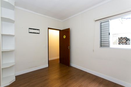 Casa à venda com 165m², 4 quartos e 2 vagasCasa 1 - Quarto