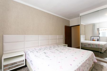 Casa à venda com 165m², 4 quartos e 2 vagasCasa 1 - Suíte