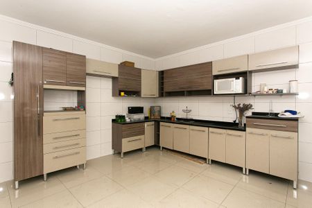 Casa à venda com 165m², 4 quartos e 2 vagasCasa 2 - Cozinha