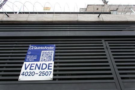 Casa à venda com 165m², 4 quartos e 2 vagasPlaca