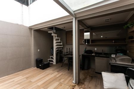 Casa à venda com 165m², 4 quartos e 2 vagasCasa 2 - Espaço Gourmet